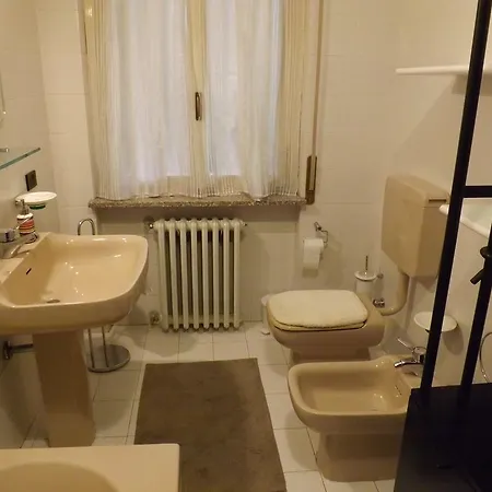 Exclusive Apt Lake View Lejlighed